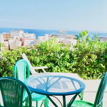 Seaview Terrace * تورّيفيِخا